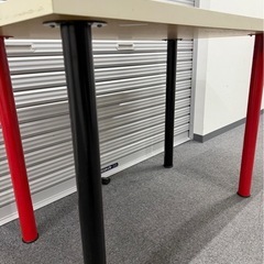 IKEA ワークデスク　vika amon テーブル　脚取り外し可能　机 の画像