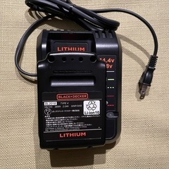 最終値下げ！6月末までに処分予定！【ほぼ未使用】ブラック&デッカー コードレスナイロントリマーの画像