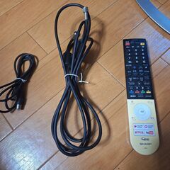 シャープ AQUOS 50V型 液晶テレビ 円形スタンド付き シャープ AQUOS 50V型 液晶テレビ 円形スタンド付き