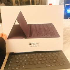 iPad Pro スマートキーボード　iPadはついてません。 ...