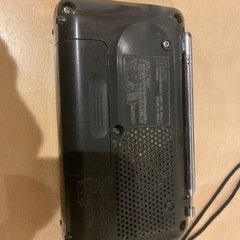 TOSHIBAラジオTY-HR1 とSONYラジオICF-S60の画像