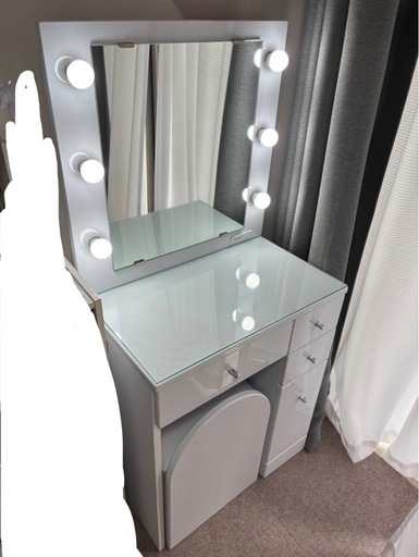 【商談中】女優ドレッサー