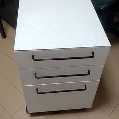 サイドキャビネットです。よろしくお願いします。の画像