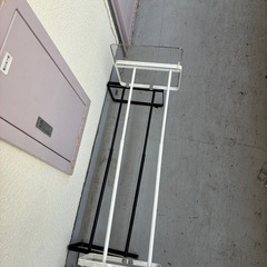 靴を置ける棒