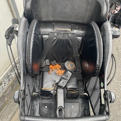 中古 最終値下げ‼️電動自転車  黒 2人乗せ 前後チャイルドシート タイヤ新品2025の画像