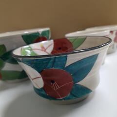 値下　椿の花の食器の画像