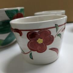 値下　椿の花の食器の画像