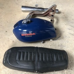 HONDA cb400f ヨンフォア タンク　マフラー　シート　当時物