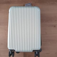 新品キャリーバッグ
