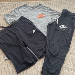 【決まりました】ナイキTシャツ1枚と短パン1枚と7分パンツ1枚セット