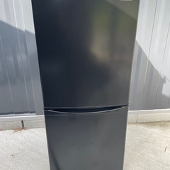 冷蔵庫　アイリスオーヤマ　黒　142L