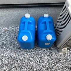 灯油ポリタンク　18Ｌ　×2個