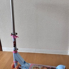 キックボード　アナ雪の画像