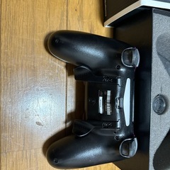 PS4Pro.コントローラー.モニターセットの画像