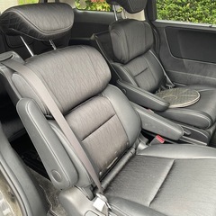 ☆必ず現車確認後購入を。明日、明後日引き取り限定価格コミコミ35万　平成26年　ホンダ オデッセイ 黒色 アブソルートの画像