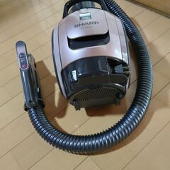 サイクロン掃除機。