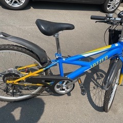 (取引終了)ジュニア用自転車　4段変速つきクロスバイクの画像