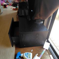 テレビボードの画像