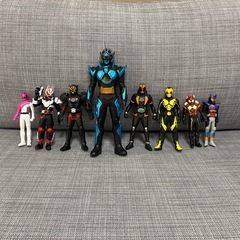 仮面ライダー　ソフビシリーズ　ひみつ大図鑑