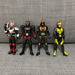 仮面ライダー　ソフビシリーズ　ひみつ大図鑑の画像