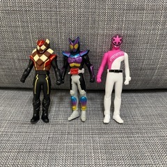 仮面ライダー　ソフビシリーズ　ひみつ大図鑑の画像