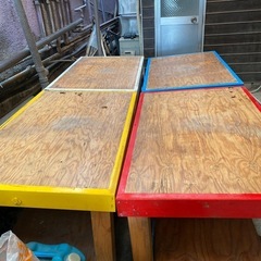 廃棄処分済み　木製の作業台？4台ありの画像