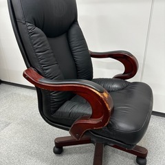 木製チェアーの画像