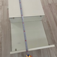 本日引き取り限定‼️引き出し付きハーフガラスロー テーブルの画像
