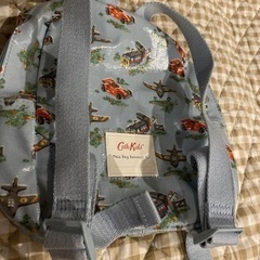 【美品】キャスキッズ　リュック　乗り物の画像