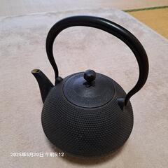 日本製の南部鉄瓶（6/15迄に引取可能な方に限定）