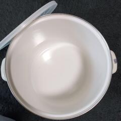 新品！ホーロー鍋8.5リットルの画像
