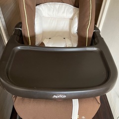 アップリカ　ハイローベッド&チェア