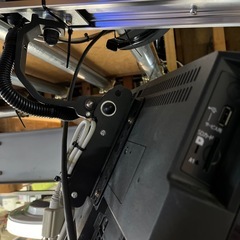 ☆現状品☆在庫多数☆激安品☆三菱　19インチ　液晶テレビ　2017年製　ホテル仕様　天吊金具付き　の画像