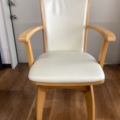 ひじ掛け付き回転チェア【町田市再生家具】250507