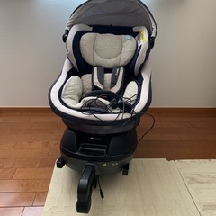 Combi チャイルドシート　エッググッション　ISOFIX