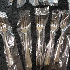 新品！食器セットの画像