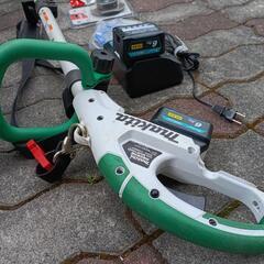 マキタ充電草刈り機　MUR100DSHCの画像