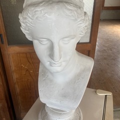 石膏像　イーゼル　傷汚れありの画像