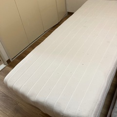ニトリ　脚付ポケットコイルマットレス　スモールシングル