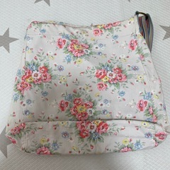 Cath Kidston 花柄ショルダーバッグの画像