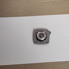 金属製ラジコンエンジン用バックプレートプレートとネジ