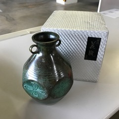  銅花瓶