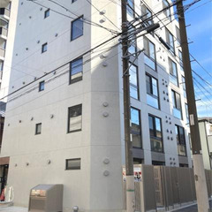 初期費用も安く審査も緩い!!💪オシャレな南向きで出来たばか…