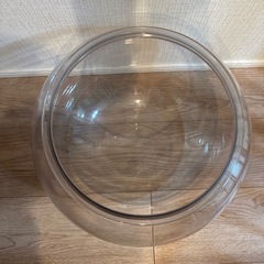 猫　金魚鉢　プラスチックの画像