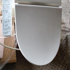 2019年製　便座　ウォシュレット