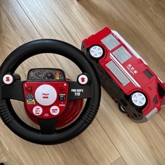 おもちゃ　消防車