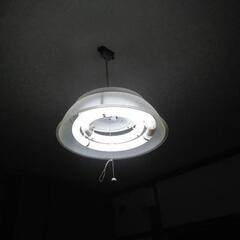 紐引きタイプ　ペンダントライト
