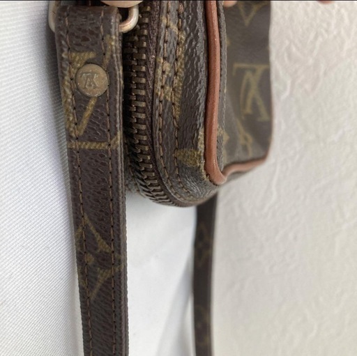 Louis Vuitton ショルダーバッグ