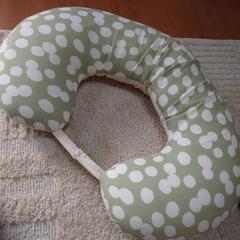授乳クッション　オマケつきの画像