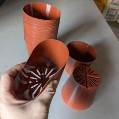 【新品】茶色のプラスチック鉢（バラ売り！）の画像